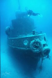 Nik V with 15mm lens, Fuji 100asa film.
Rozi wreck in Ma... by Mike Clark 